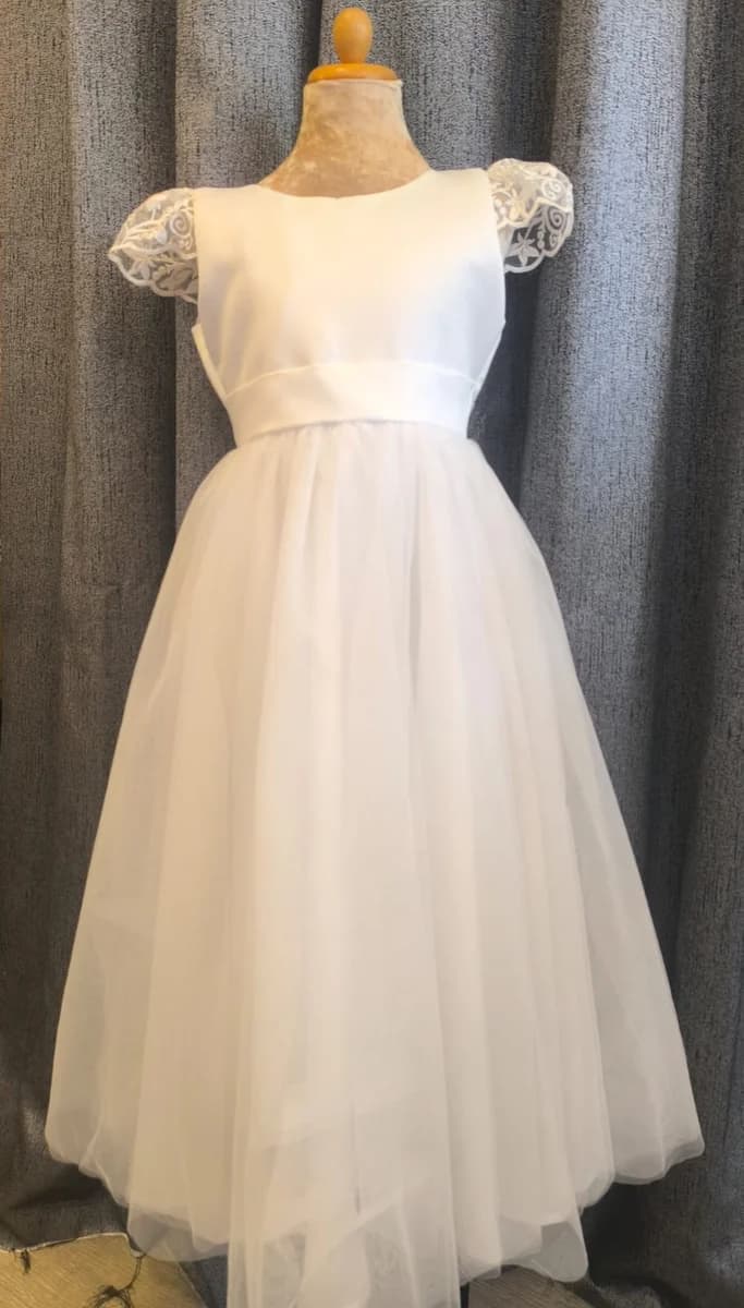 White Lace Puff Sleeve Gown